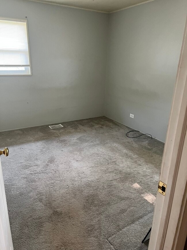 Photo - 2713 Wilke Rd