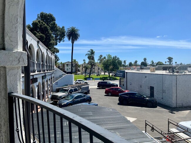 Photo - New 3 Bedrooms 2 Baths Apt. in Kensington Unidad 06