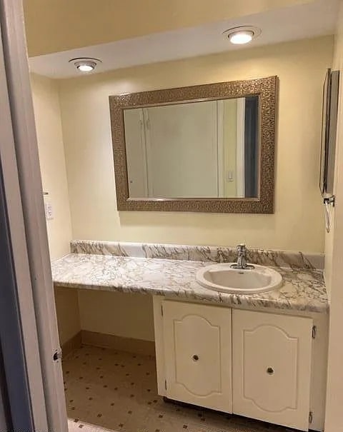 Bathroom - 103 Amberly Dr Unit G