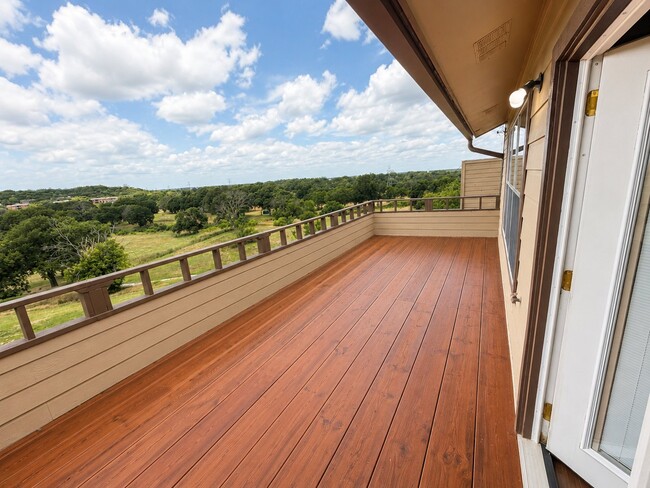 Photo - 746 Haven Ln