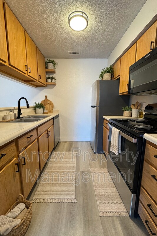 Photo - 2380 N 44th St Unit 6