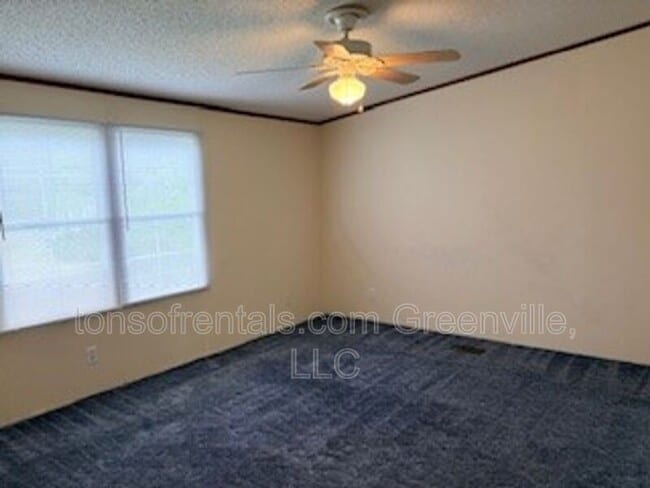 Photo - 112 Acorn Trail