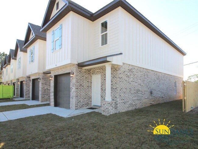 Photo - Gorgeous Townhome in Fort Walton Beach