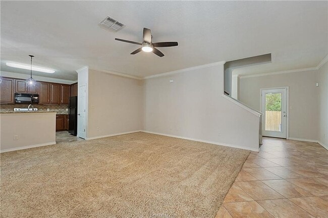 Photo - Adorable 3 Bed/2Bath Townhome Pre-Leasing ...