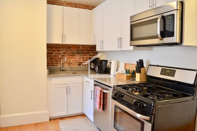 Photo - 42 E Springfield St