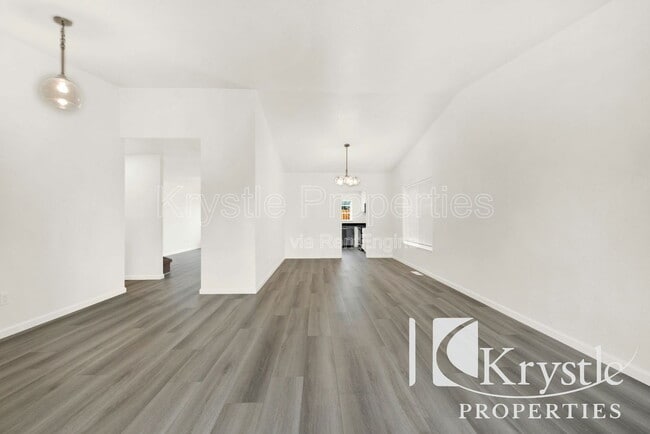 Photo - 606 Humbolt Dr