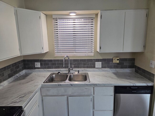 Photo - Wolff St - GN - HOME WARRANTY Unidad 360 Wolff st