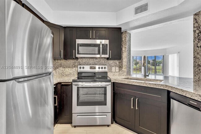 Photo - 2341 NW 33rd St Unit 406