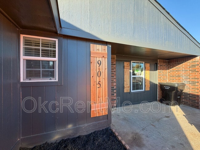 Photo - 905 SE 14th St