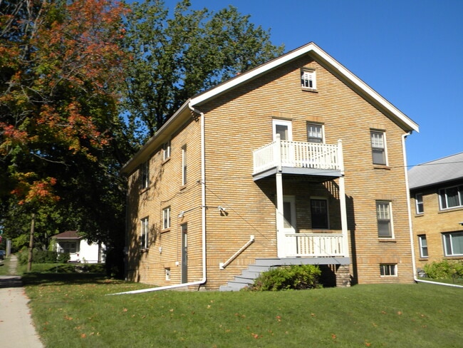 Private deck - 1220 20th St Unit 2