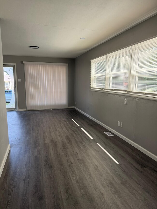 10515 Gretna Cir