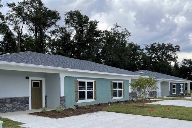 Photo - Greyes Place