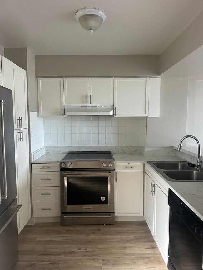 Photo - Partly Furnished 1 bedroom