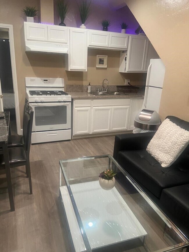 3 bedroom living room