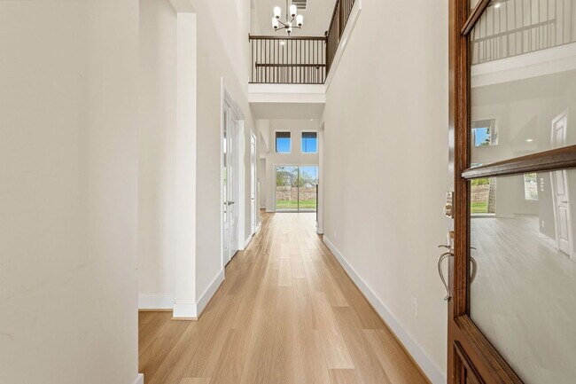 Photo - 4615 Bridgewood Dr