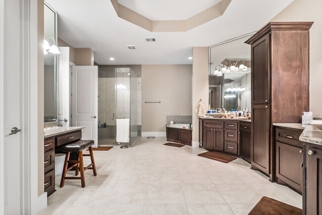 Photo - 139 Gildwood Pl