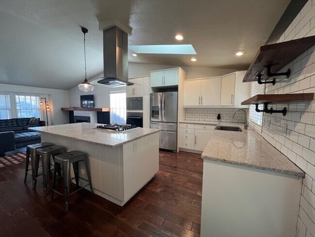 Photo - 3 Bedroom 2 Bath Dundee OR 97115