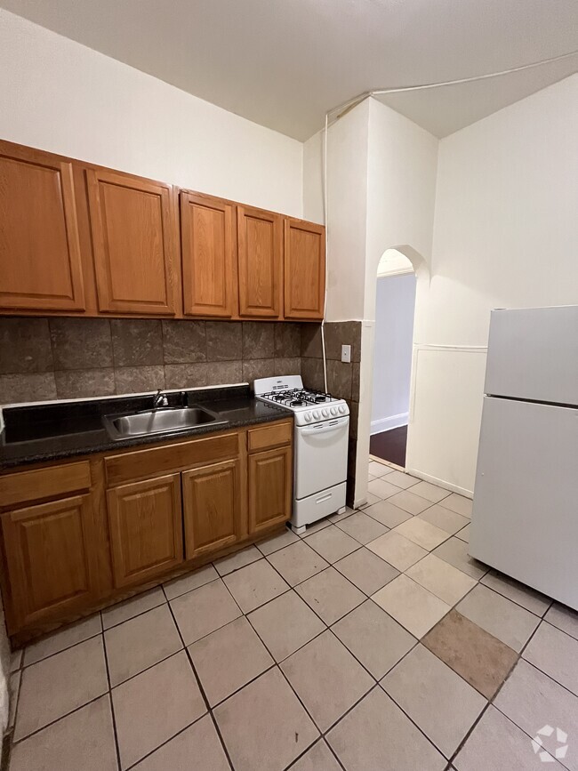 Building Photo - 186 Ocean Ave Unit 3 Rental