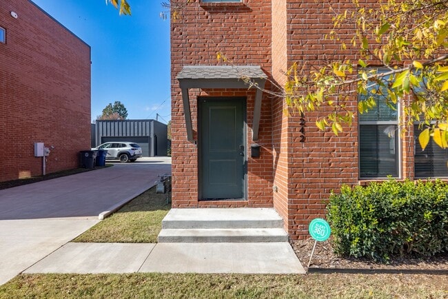 Photo - P.57 Kode Properties, LLC 1240-1242 Unit 1242