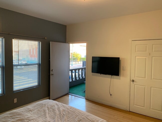 Photo - 1402 W Olympic Blvd Unit C