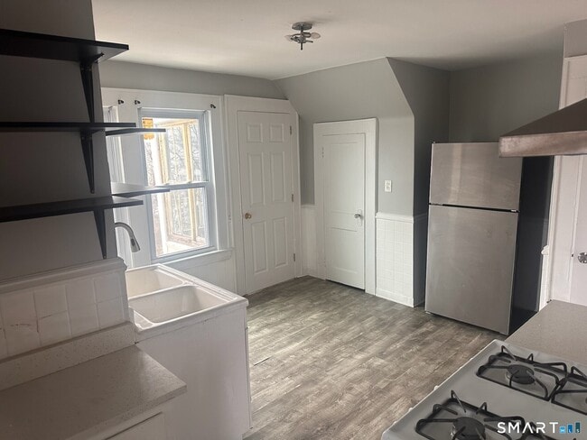 Photo - 199 Bradley St Unit 3