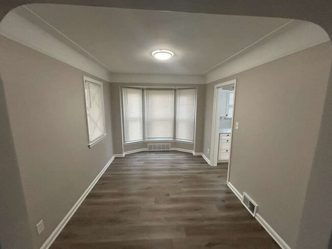 Photo - Charming 3 Bedroom Bungalow