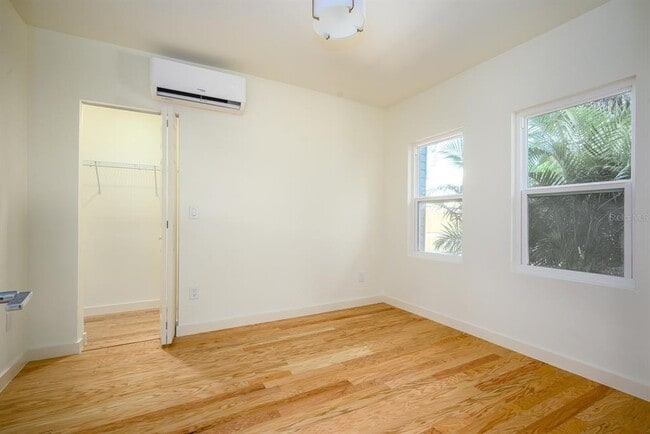 Photo - 1135 Drew St