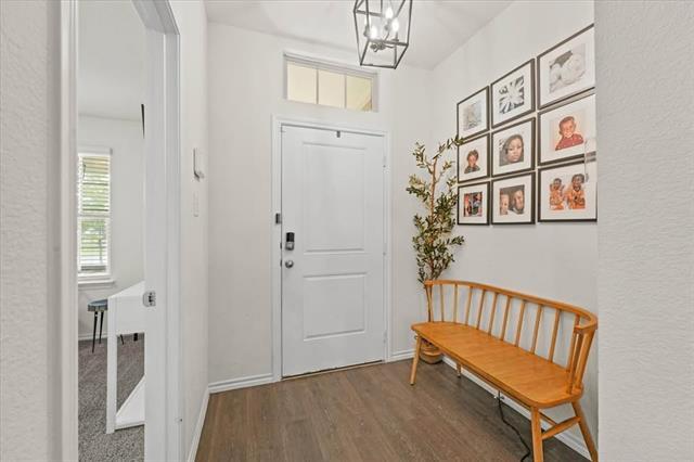 Photo - 287 Thoroughbred St