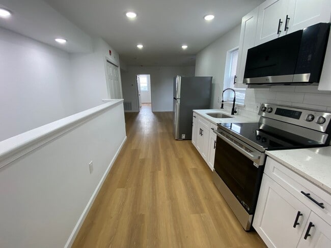 Photo - 5639 Market St Unit 3rd Floor - 3