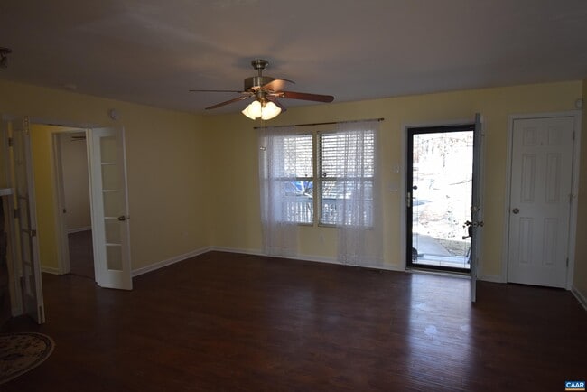 Photo - 145 Jefferson Dr