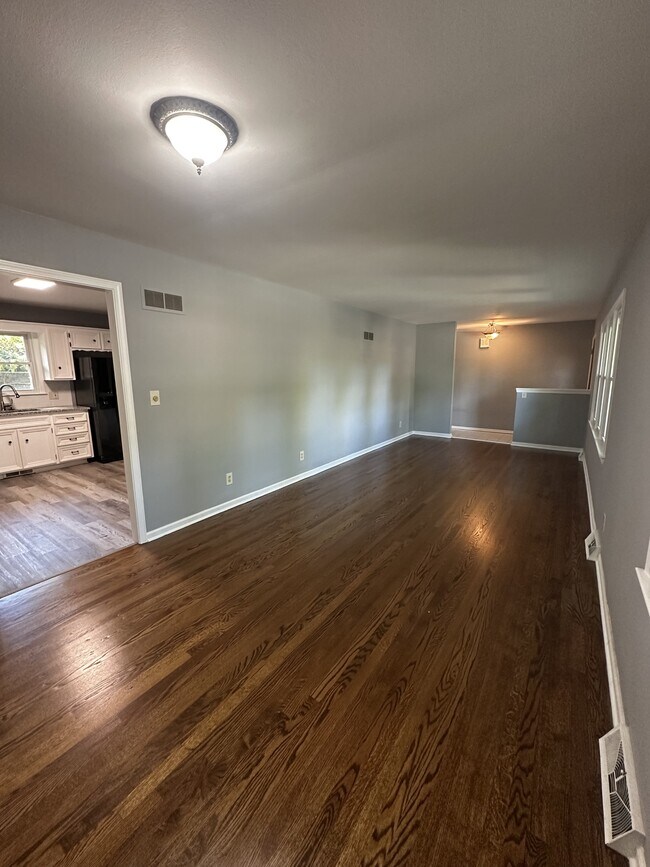 507 E Leslie Dr House House Rental in Independence, MO