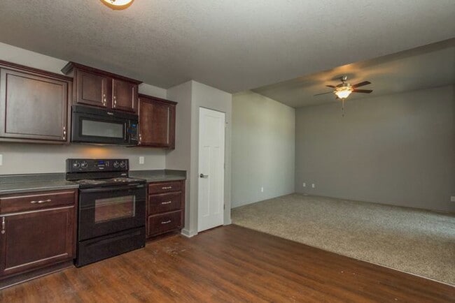 Photo - Ledgestone Townhomes