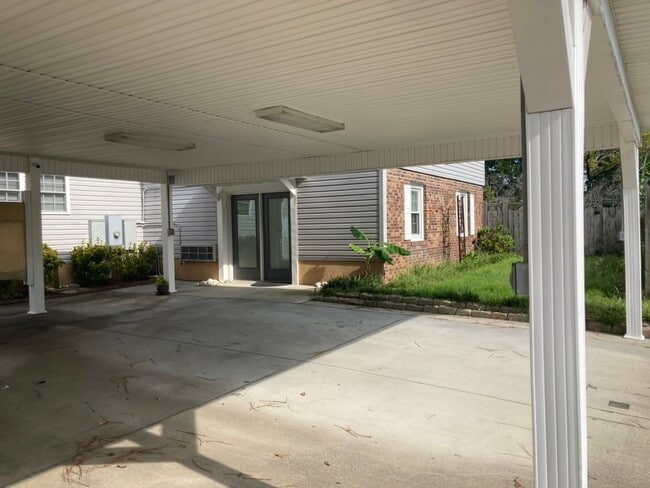 Photo - 238 N Crestwood Dr
