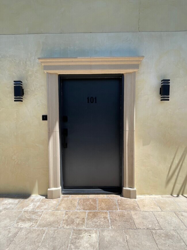 Photo - 11730 Mayfield Ave