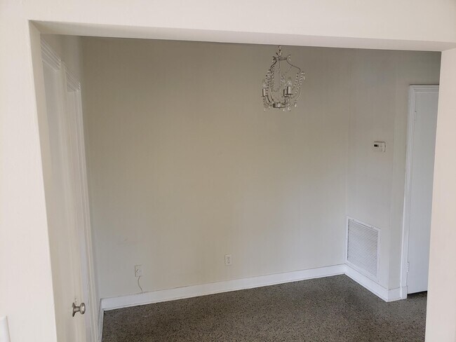 Photo - 3637 S Olive Ave Unit 7