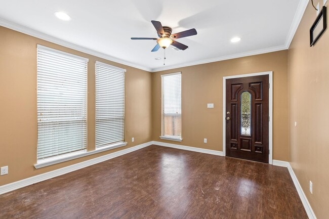 Building Photo - 4306 Wilmer St Unit 2