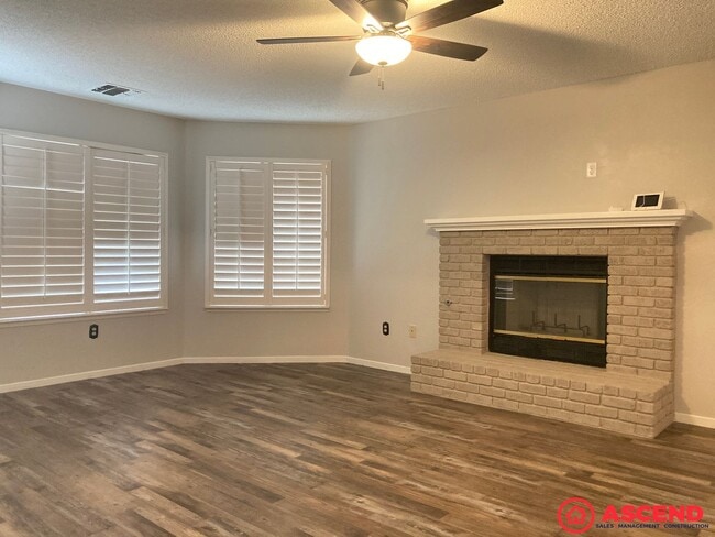 Photo - Spacious 3BD/2BA Home in Bakersfield's Desirable 93312