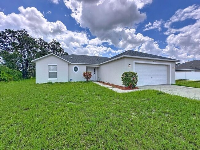 Building Photo - Single Family Home in Village 7 Poinciana