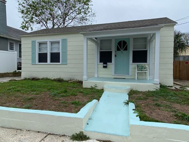 Building Photo - Daytona Beachside Charmer