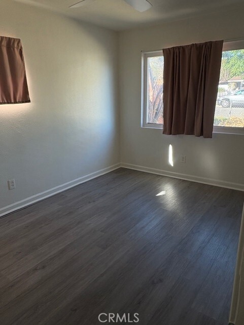 Photo - 1486 Salina St