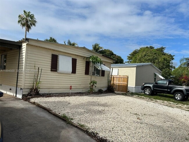 Photo - 11942 N Branch Rd