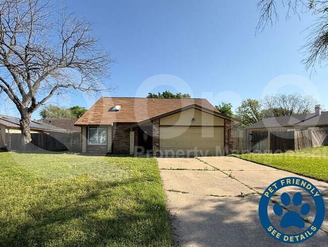 Photo - 3005 Meandering Way House