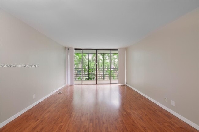 20500 W Country Club Dr Unit 406