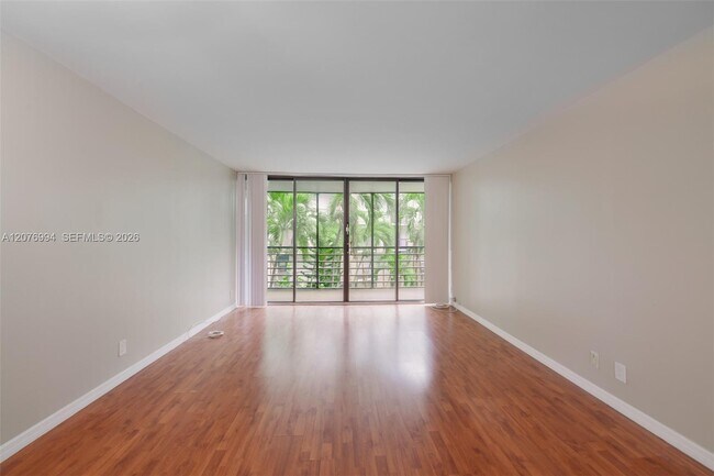 Photo - 20500 W Country Club Dr Unit 406