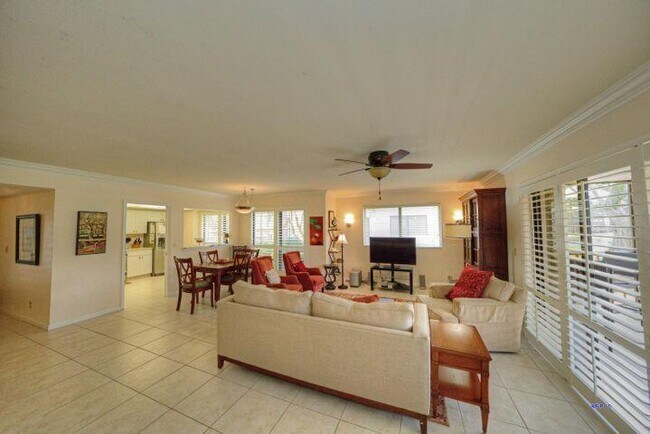 Photo - 479 Bracken Wood Ln N