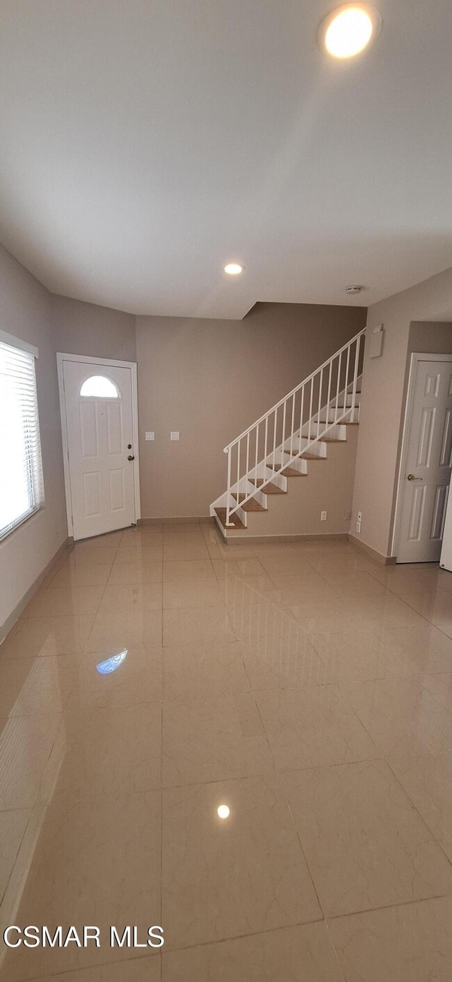 Photo - 7337 Balboa Blvd