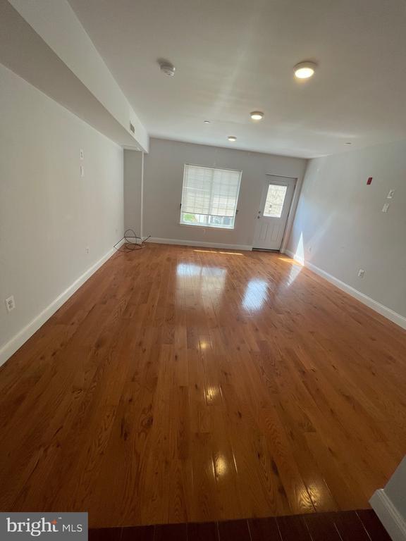 Photo - 617 N 11th St Unidad #2