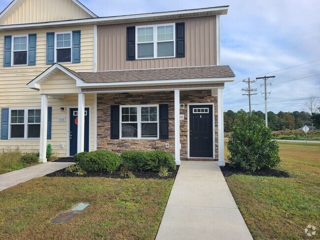 Building Photo - 2 Bedroom, 2.5 Bath Townhouse located in S... Unit 1