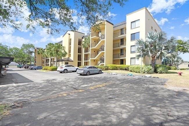 Photo - 2424 W Tampa Bay Blvd Unit M205