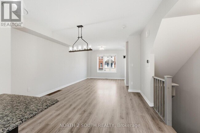 Photo - 14 Snowberry Ln